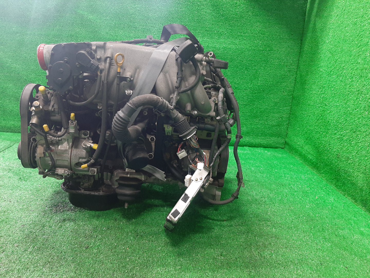 Двигатель TOYOTA ARISTO JZS161 2JZ-GTE 0574194 4 ракурс