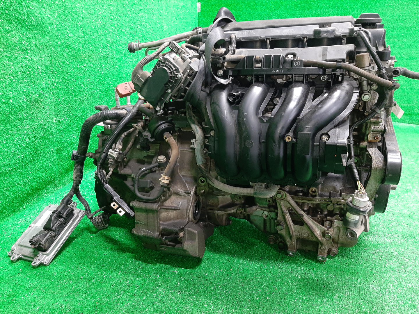 Двигатель HONDA CIVIC FD1 R18A SET 3 ракурс