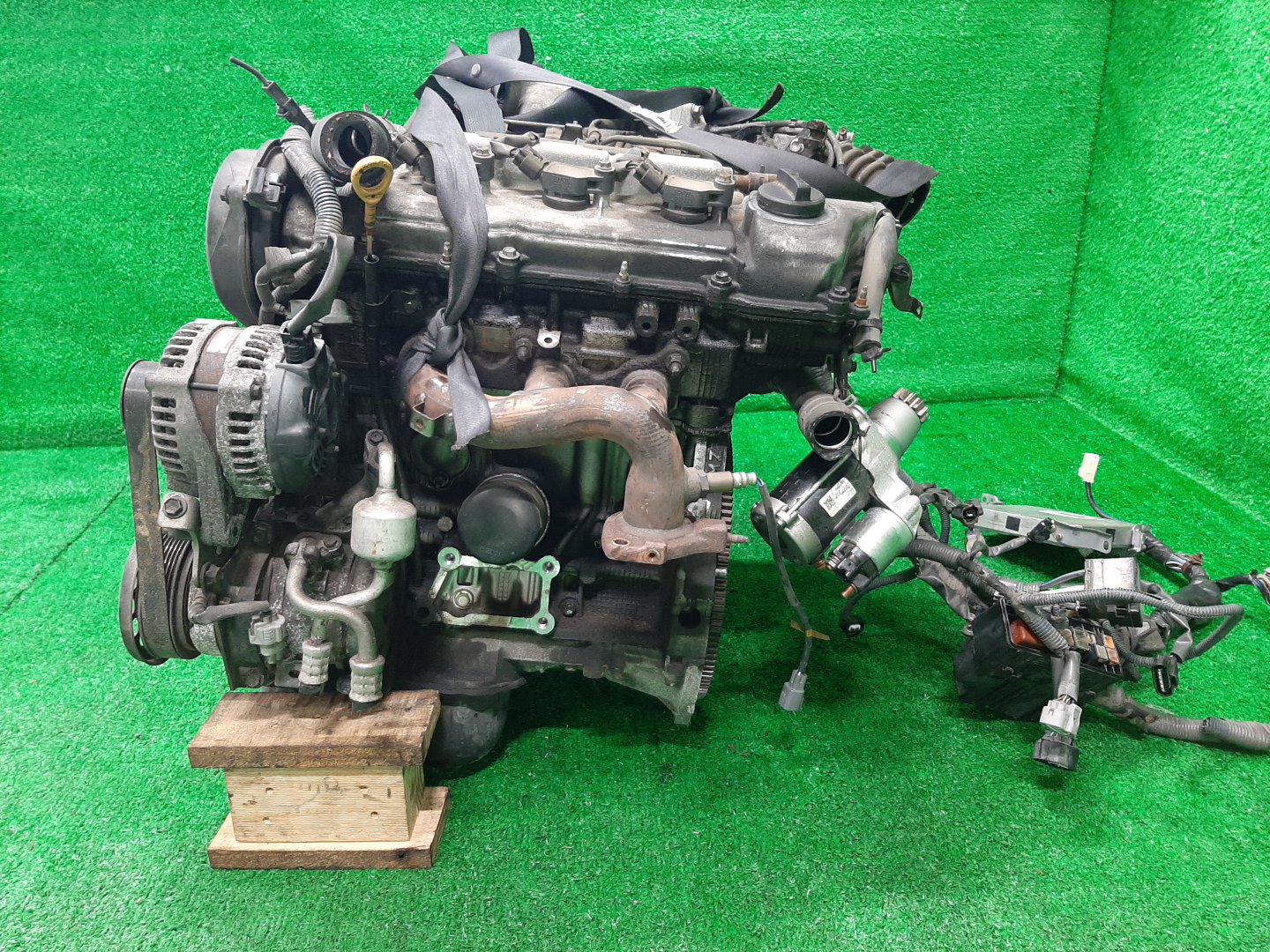 Двигатель TOYOTA ALPHARD MNH15W 1MZ-FE 1MOD 4 ракурс Двигатель TOYOTA ALPHARD MNH15W 1MZ-FE 1MOD 4 ракурс