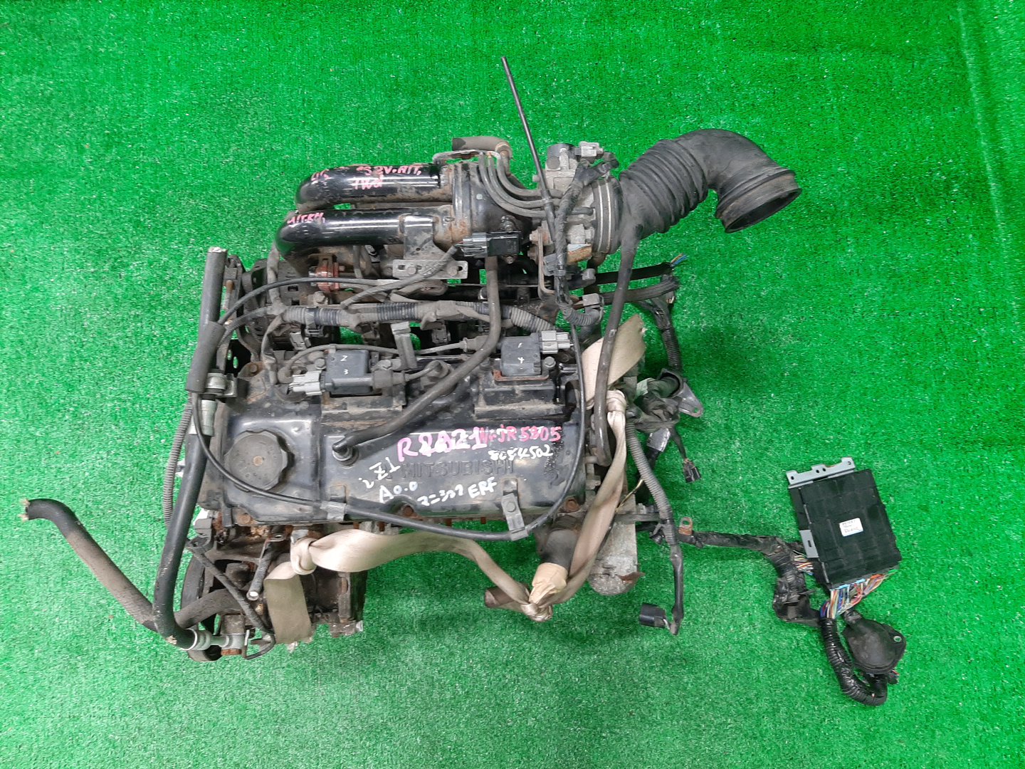 Двигатель MITSUBISHI LANCER CEDIA, LANCER, MIRAGE DINGO CS2A, CS2W, CS2V, CQ2A 4G15 HE GDI 1 ракурс Двигатель MITSUBISHI LANCER CEDIA, LANCER, MIRAGE DINGO CS2A, CS2W, CS2V, CQ2A 4G15 HE GDI 1 ракурс