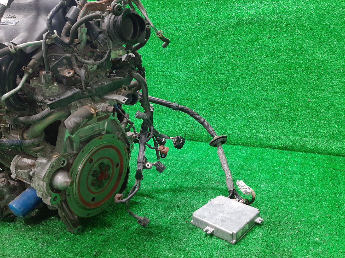 Двигатель HONDA AIRWAVE GJ1, GJ2 L15A VTEC 5 ракурс
