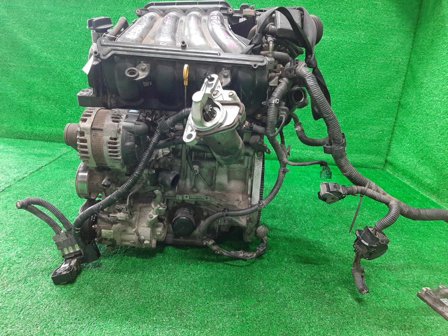 Двигатель NISSAN LAFESTA NB30 MR20DE 036635A 4 ракурс