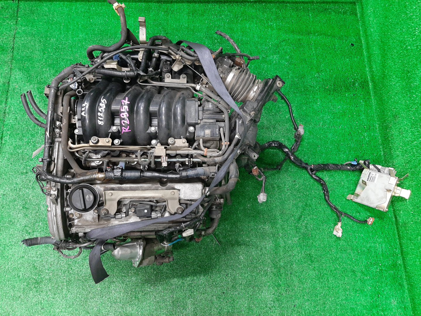Двигатель NISSAN CEFIRO A33 VQ20DE NEO 1 ракурс Двигатель NISSAN CEFIRO A33 VQ20DE NEO 1 ракурс