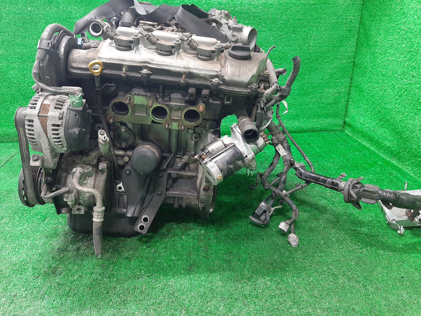 Двигатель TOYOTA ALPHARD MNH15W 1MZ-FE 2MOD 4 ракурс Двигатель TOYOTA ALPHARD MNH15W 1MZ-FE 2MOD 4 ракурс