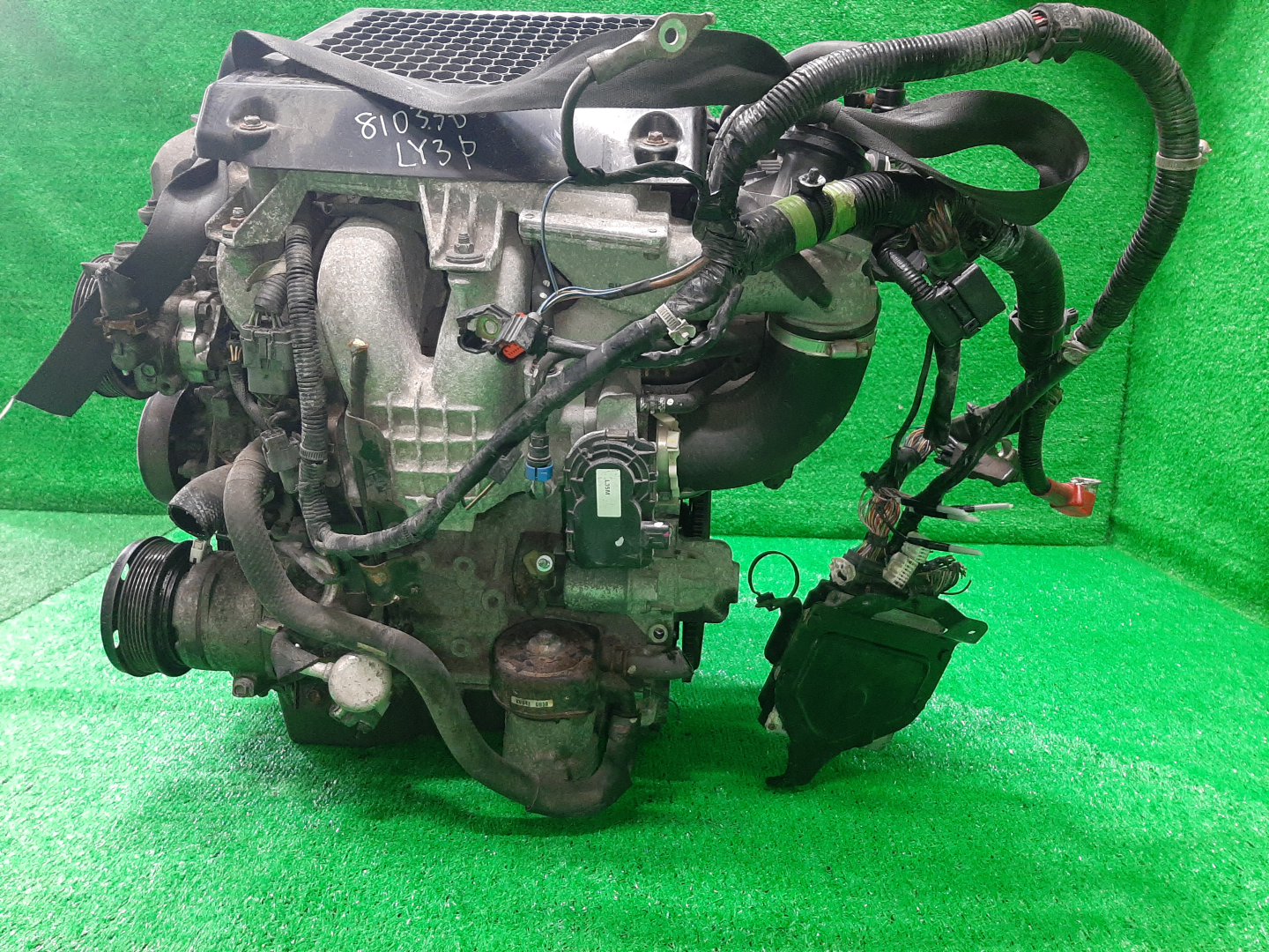 Двигатель MAZDA MPV LY3P L3-VDT 4WD 4 ракурс