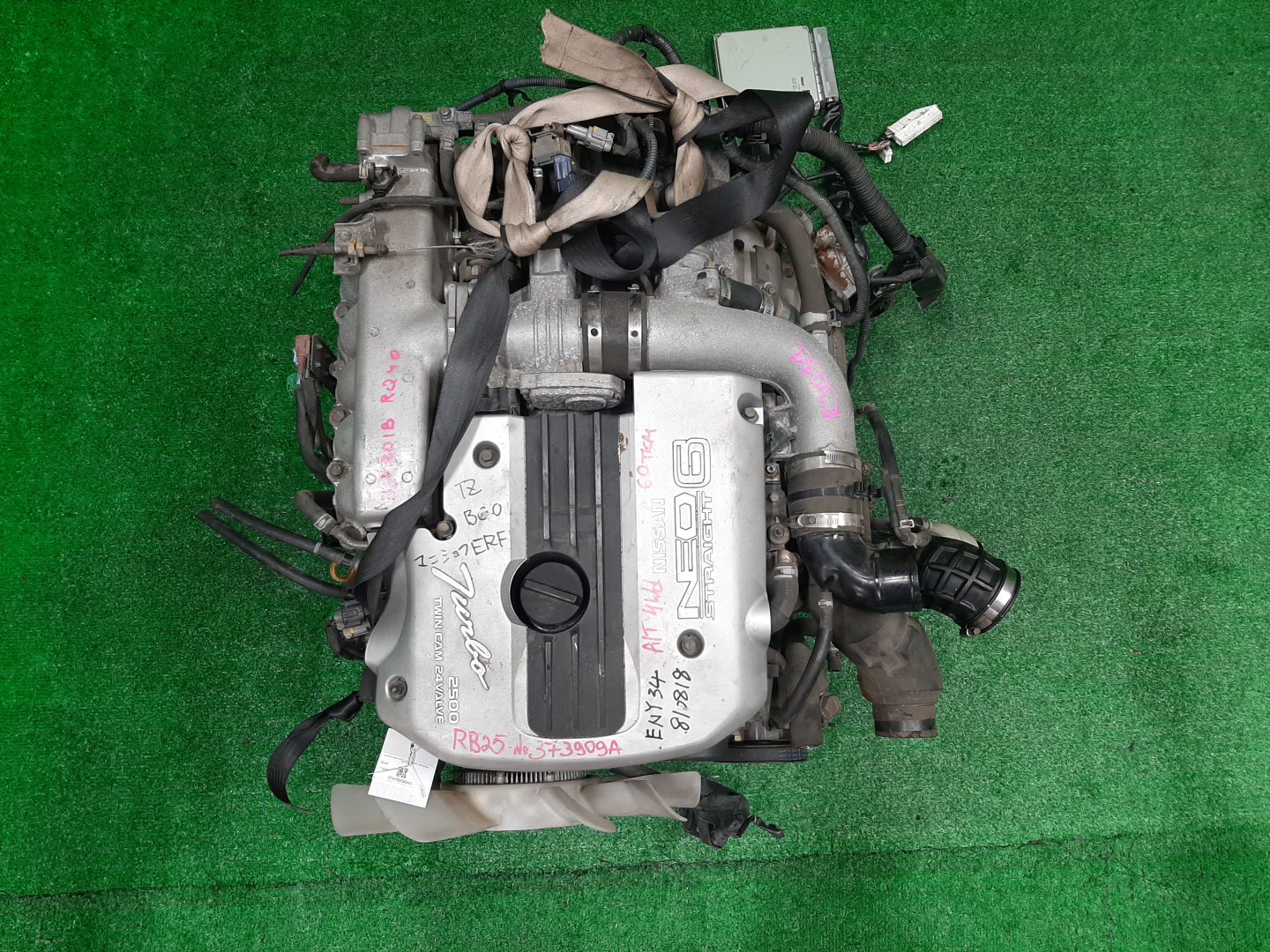 Двигатель NISSAN CEDRIC, GLORIA ENY34 RB25DET NEO 1 ракурс