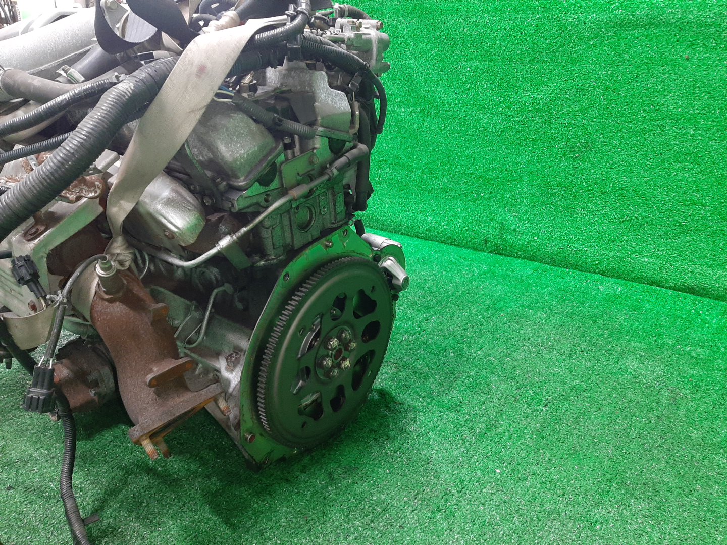 Двигатель NISSAN CEDRIC, GLORIA ENY34 RB25DET NEO 5 ракурс
