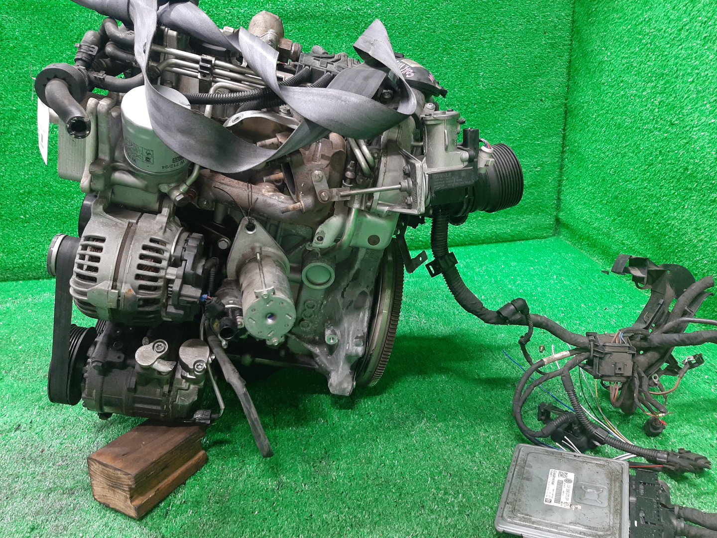 Двигатель VOLKSWAGEN TOURAN, BEETLE, GOLF, GOLF PLUS, POLO 1T3, 5C1, 5K1, MK6, 5M1, 6R1 CBZB, CBZ 185569 4 ракурс