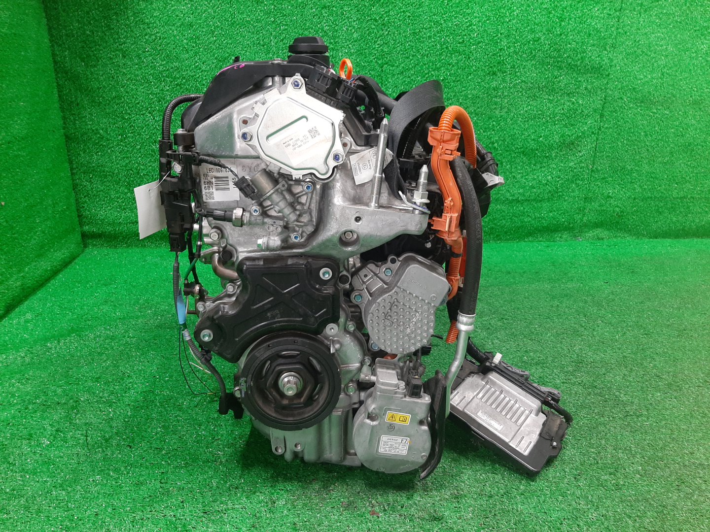 Двигатель HONDA VEZEL RV5 LEC 1097835 2 ракурс