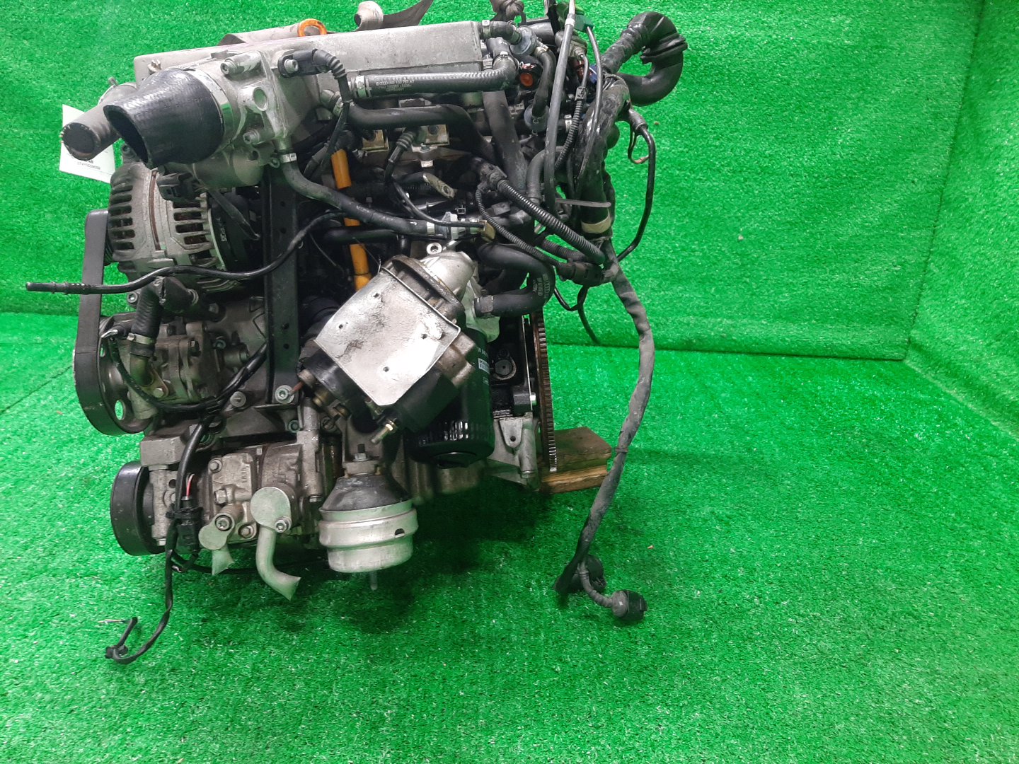 Двигатель AUDI A4 8EAMBF, 8HE, 8H7, 8E5, 8EC, B6 AMB 110234 4 ракурс Двигатель AUDI A4 8EAMBF, 8HE, 8H7, 8E5, 8EC, B6 AMB 110234 4 ракурс