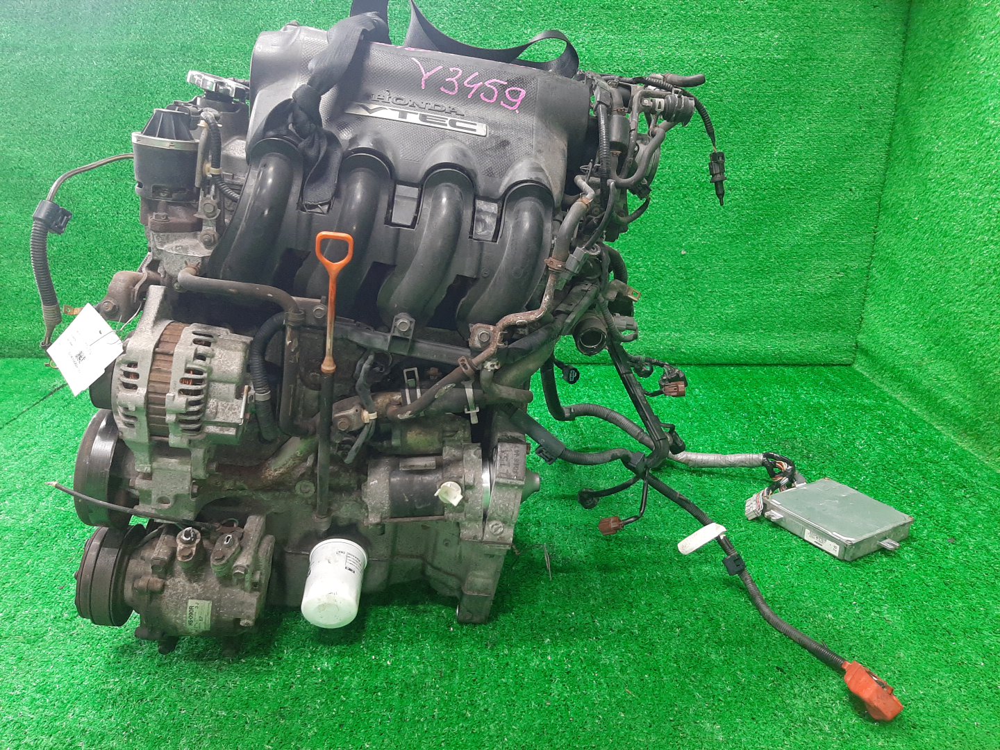 Двигатель HONDA MOBILIO, MOBILIO SPIKE GB2, GB1, GK1, GK2 L15A VTEC 4 ракурс