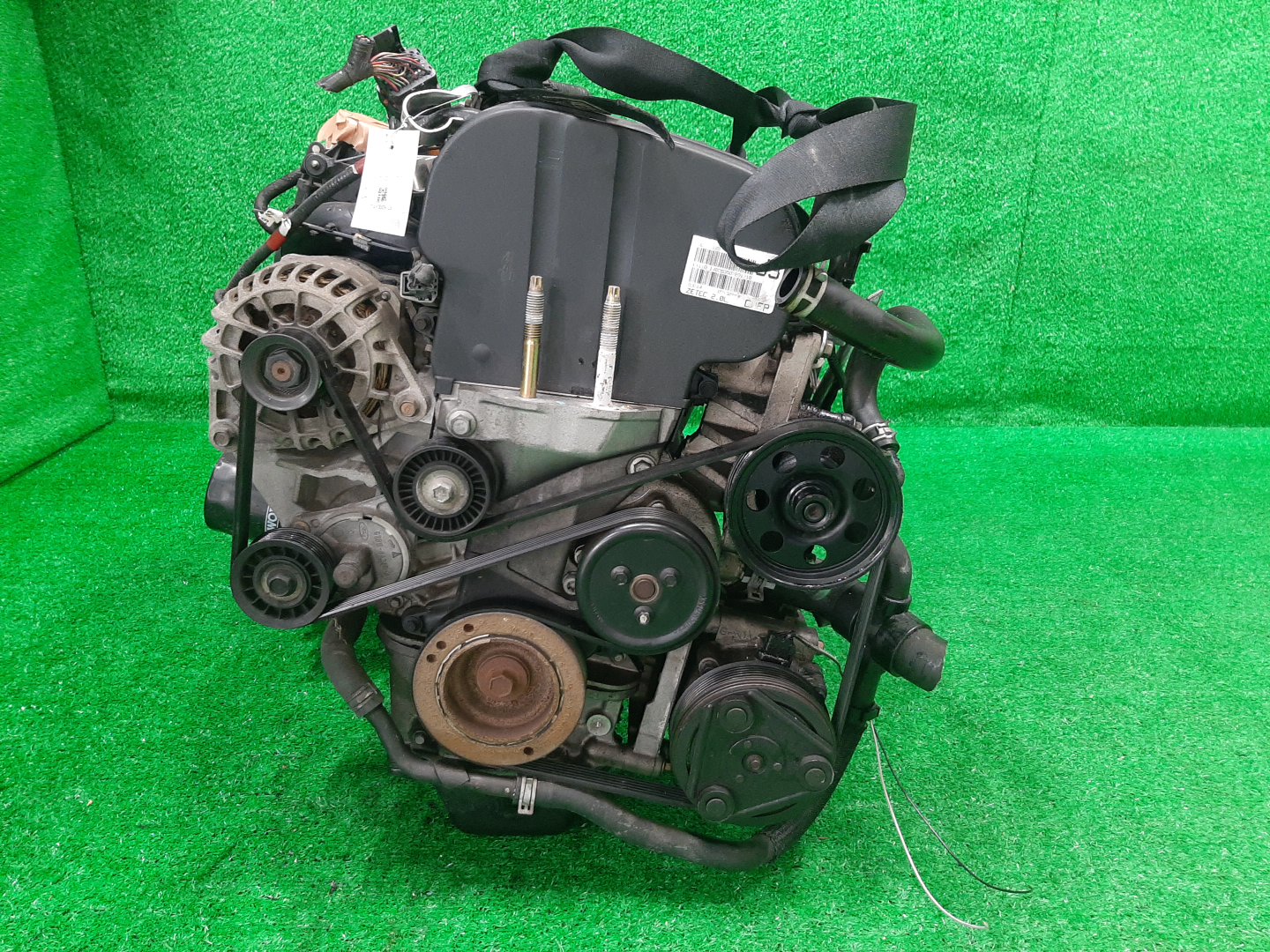 Двигатель MAZDA TRIBUTE EPEW YF 223443 2 ракурс