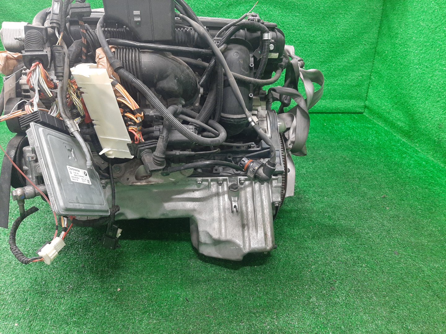 Двигатель BMW 5-Series, 3-Series, X3, 323i, 325i, 525i E61, E60, E90, E91, E93, E92, E83 N52B25AF 79514266 4 ракурс