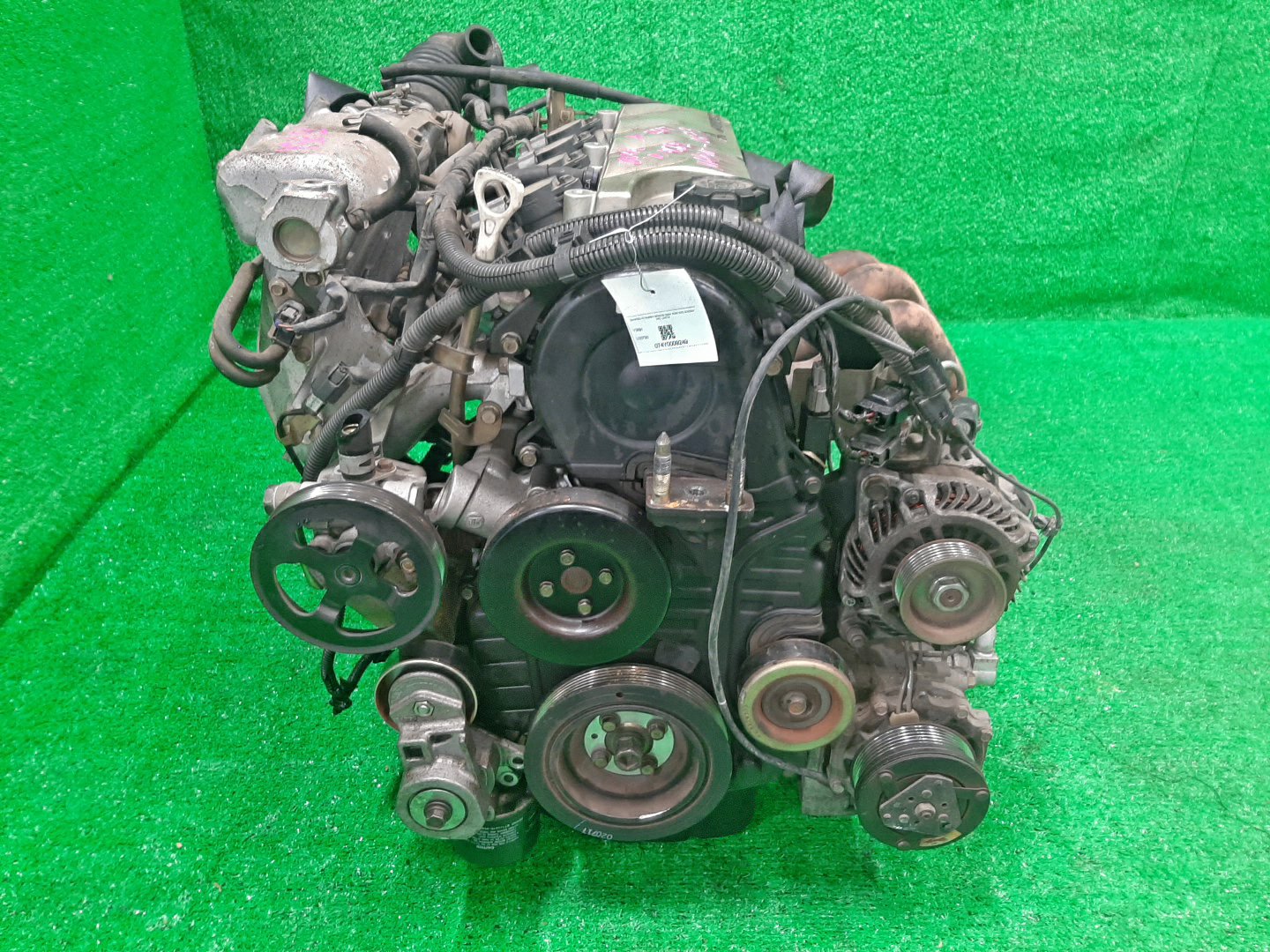 Двигатель MITSUBISHI GRANDIS NA4W 4G69 LG3730 2 ракурс Двигатель MITSUBISHI GRANDIS NA4W 4G69 LG3730 2 ракурс