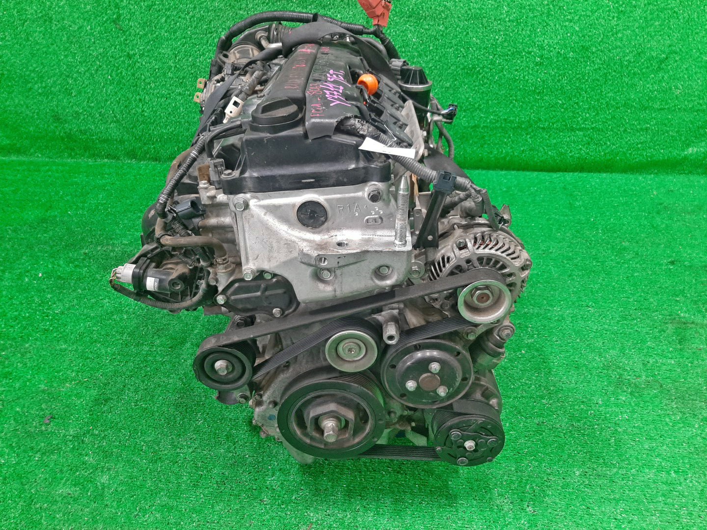 Двигатель HONDA CIVIC FD1 R18A SET 2 ракурс