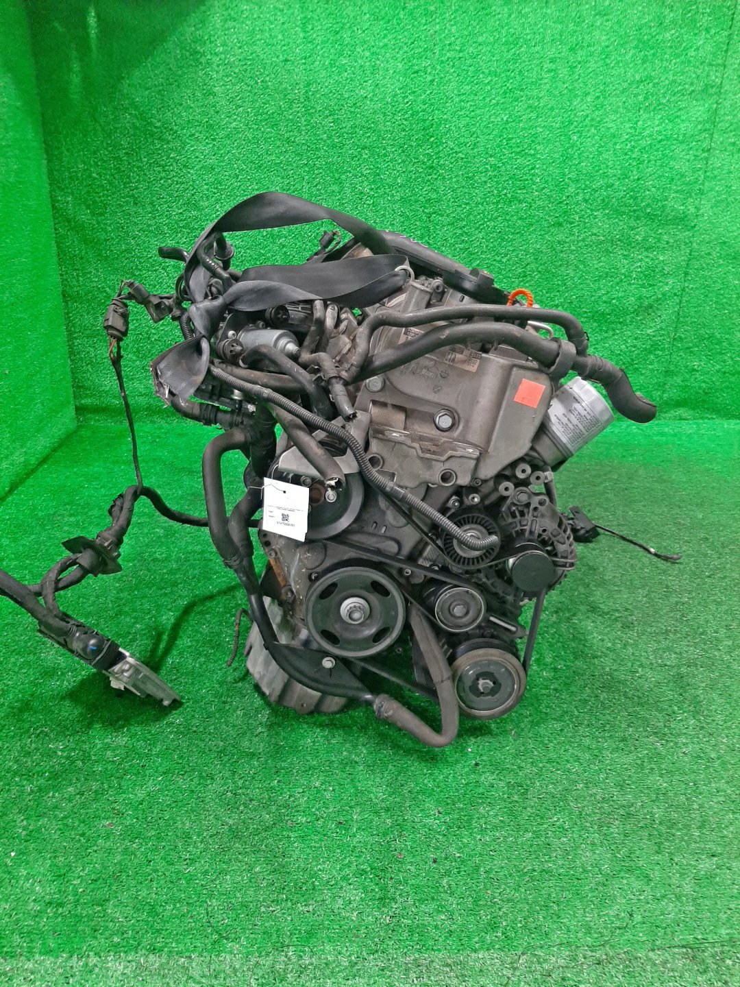 Двигатель VOLKSWAGEN GOLF, JETTA, GOLF PLUS, PASSAT, A1 1F, 5K1, MK6, MK5, 1K5, 1K1, A5, 1K2, 5M1, 3CCAX, 3C2, 3C, B6, 3C5, 362, 365, B7, 8X1 CAXA, CAX 760963 2 ракурс
