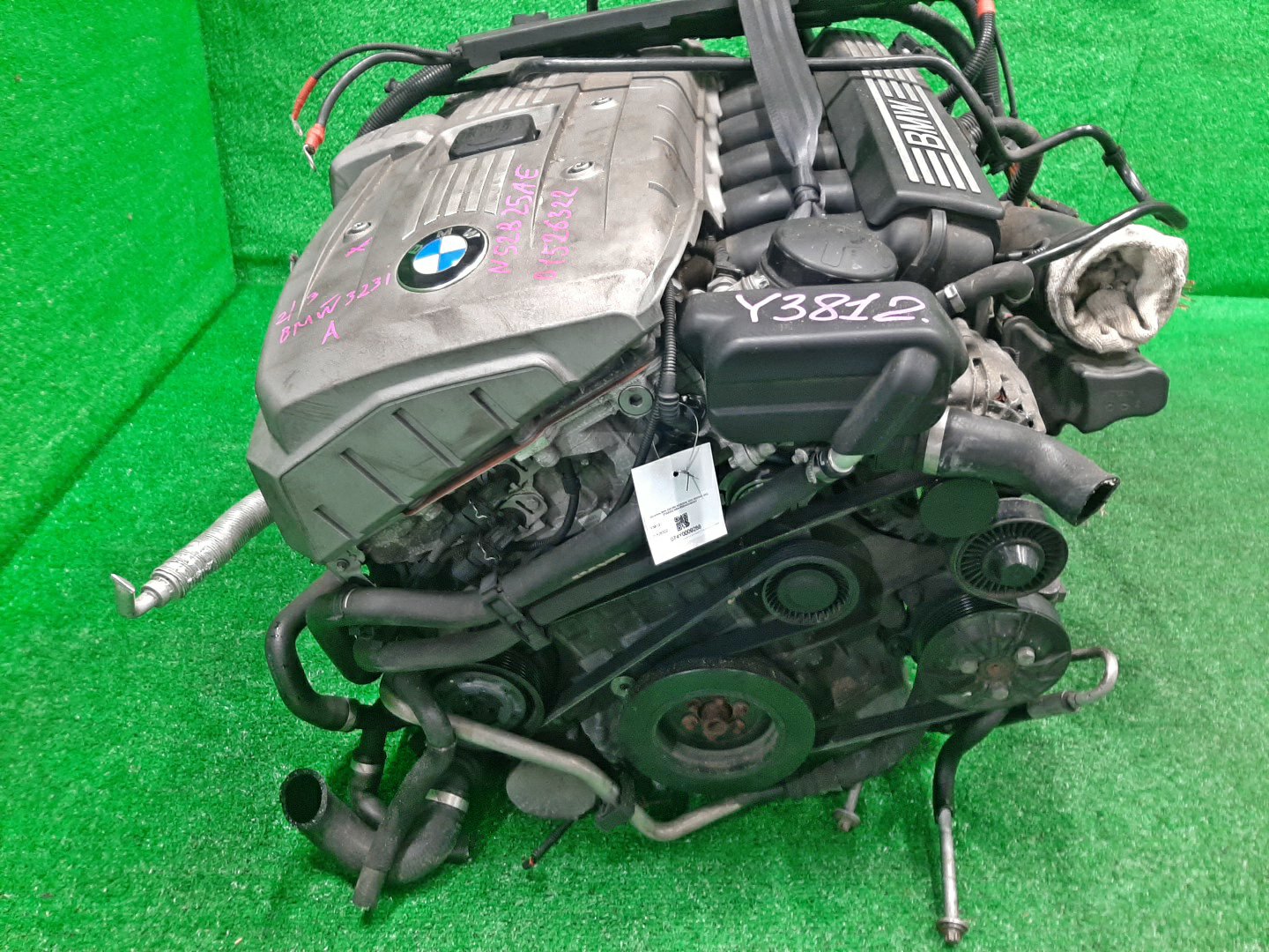 Двигатель BMW 5-Series, 3-Series, 323i, 325i, 525i E61, E60, E90, E91, E93, E92 N52B25AE N52B25AE 2 ракурс