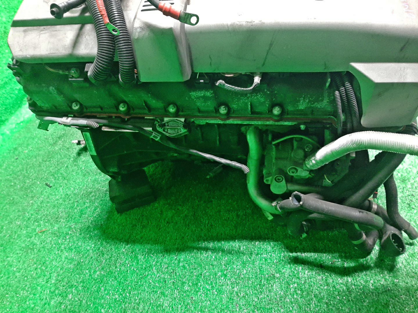 Двигатель BMW 5-Series, 3-Series, 323i, 325i, 525i E61, E60, E90, E91, E93, E92 N52B25AE N52B25AE 4 ракурс