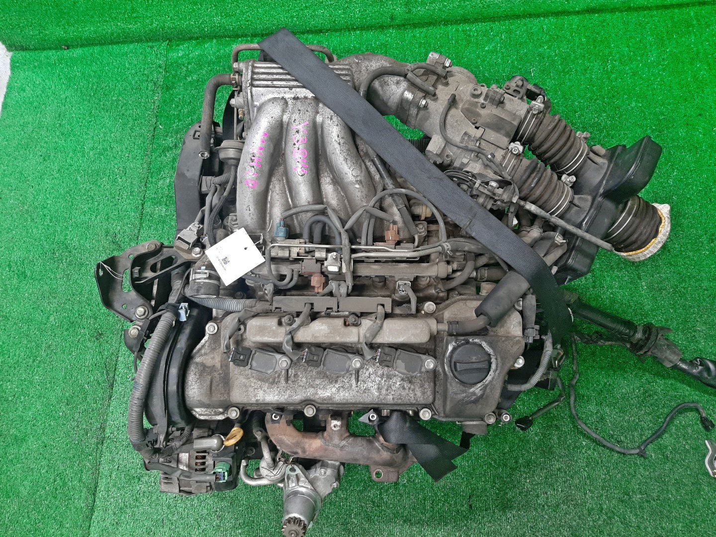 Двигатель TOYOTA ALPHARD MNH10W 1MZ-FE 1MOD 1 ракурс Двигатель TOYOTA ALPHARD MNH10W 1MZ-FE 1MOD 1 ракурс