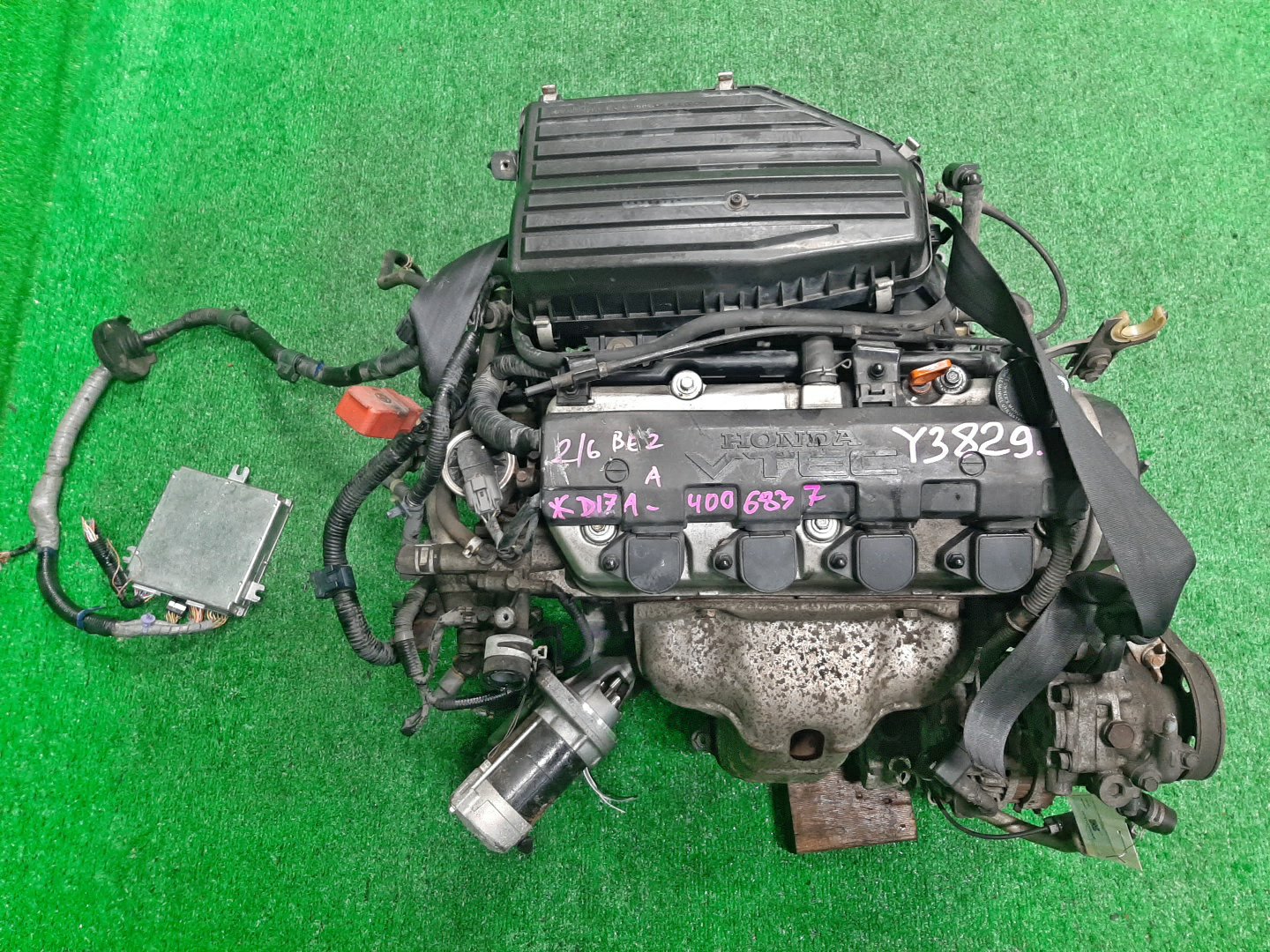 Двигатель HONDA CIVIC, STREAM, EDIX, CIVIC FERIO EU3, ES3, EU4, ET2, EN2, RN2, RN1, BE1, BE2 D17A 4006837 1 ракурс