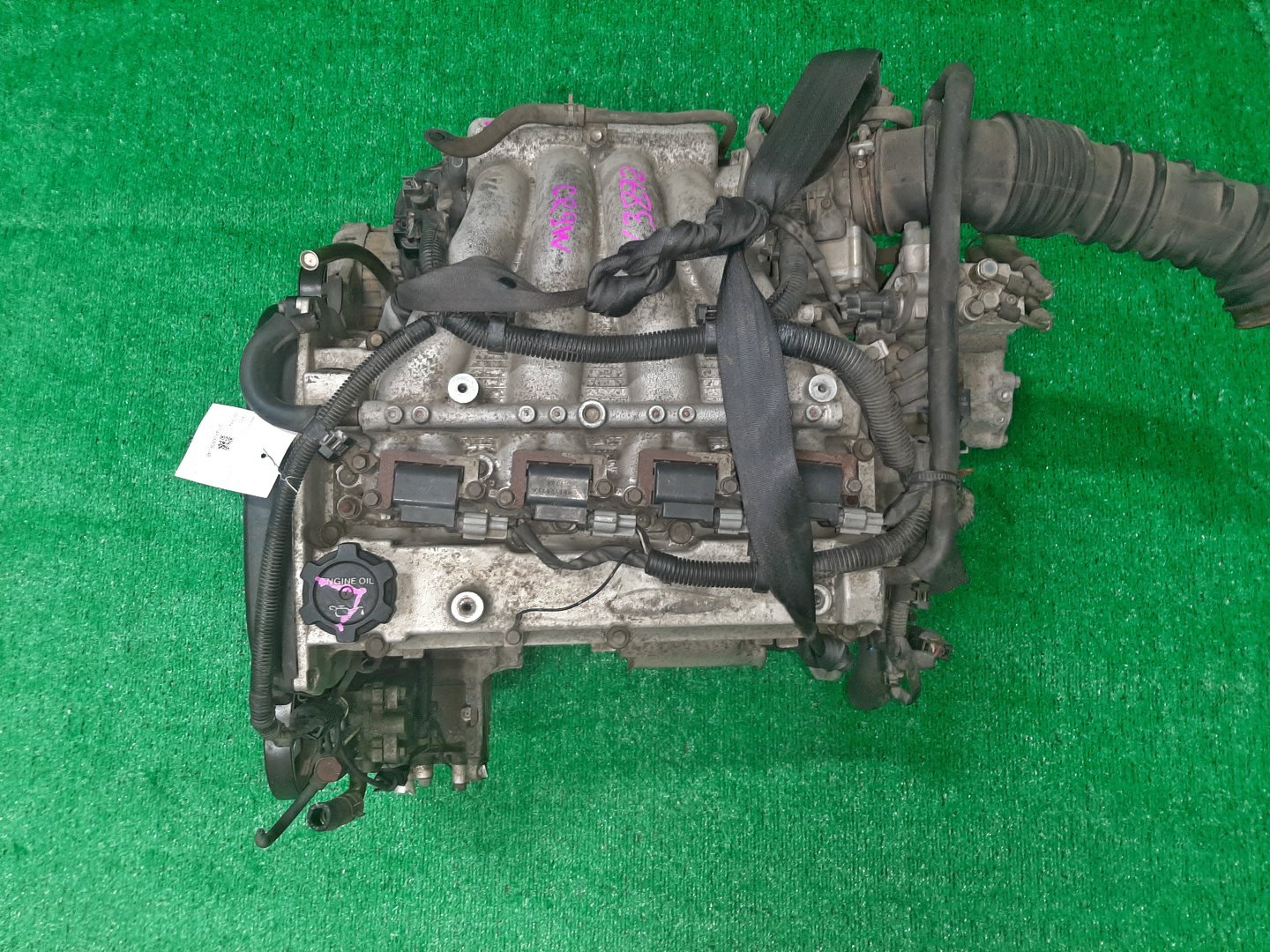 Двигатель MITSUBISHI DION CR9W 4G63 MD369884 1 ракурс