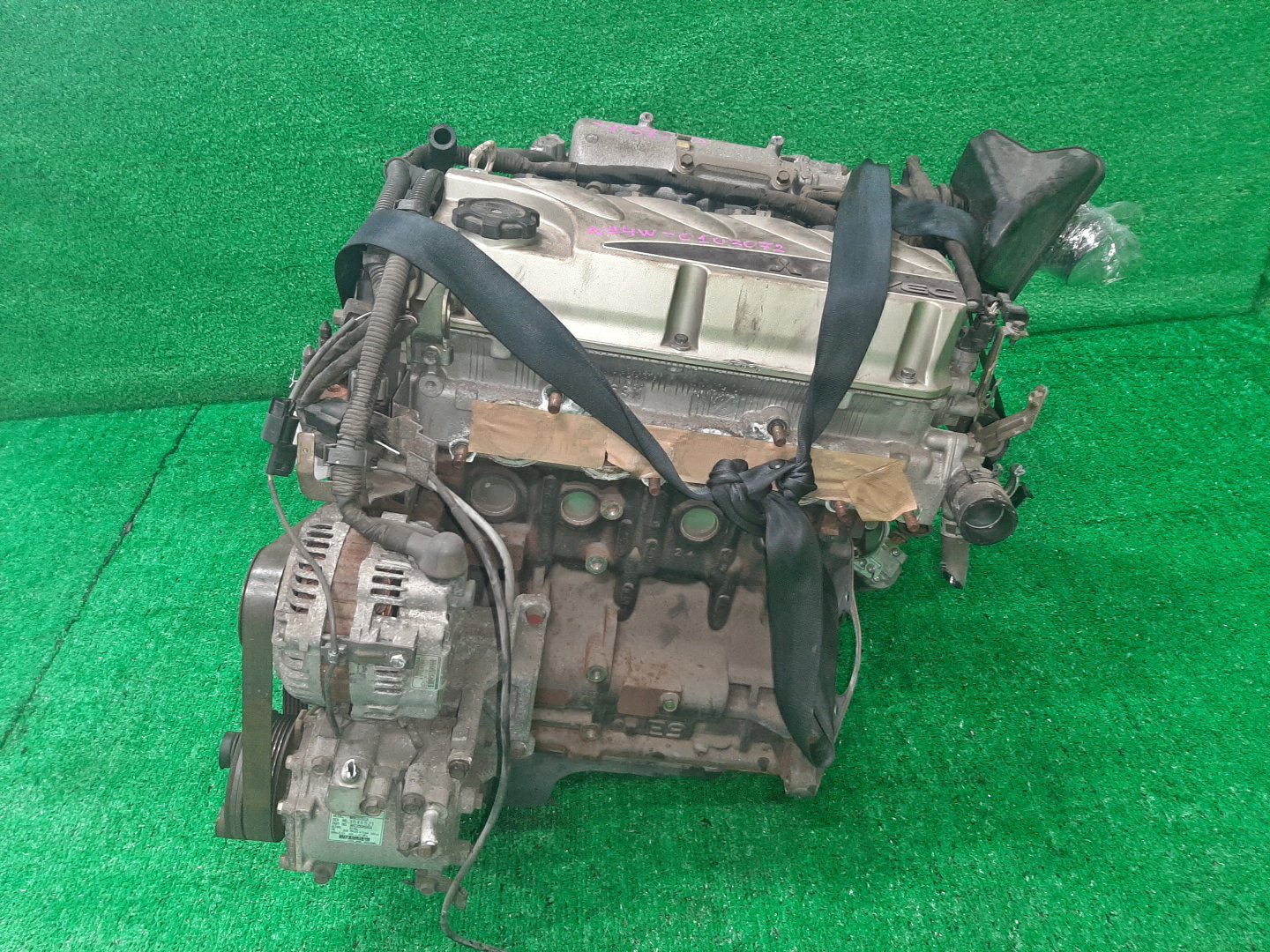 Двигатель MITSUBISHI GRANDIS NA4W 4G69 KX4153 3 ракурс Двигатель MITSUBISHI GRANDIS NA4W 4G69 KX4153 3 ракурс