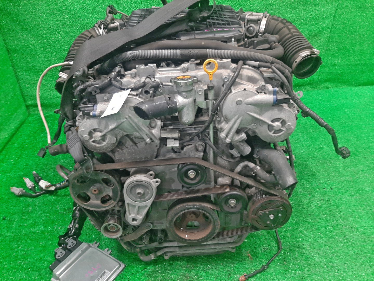 Двигатель NISSAN FUGA PY50 VQ35HR 625919C 2 ракурс