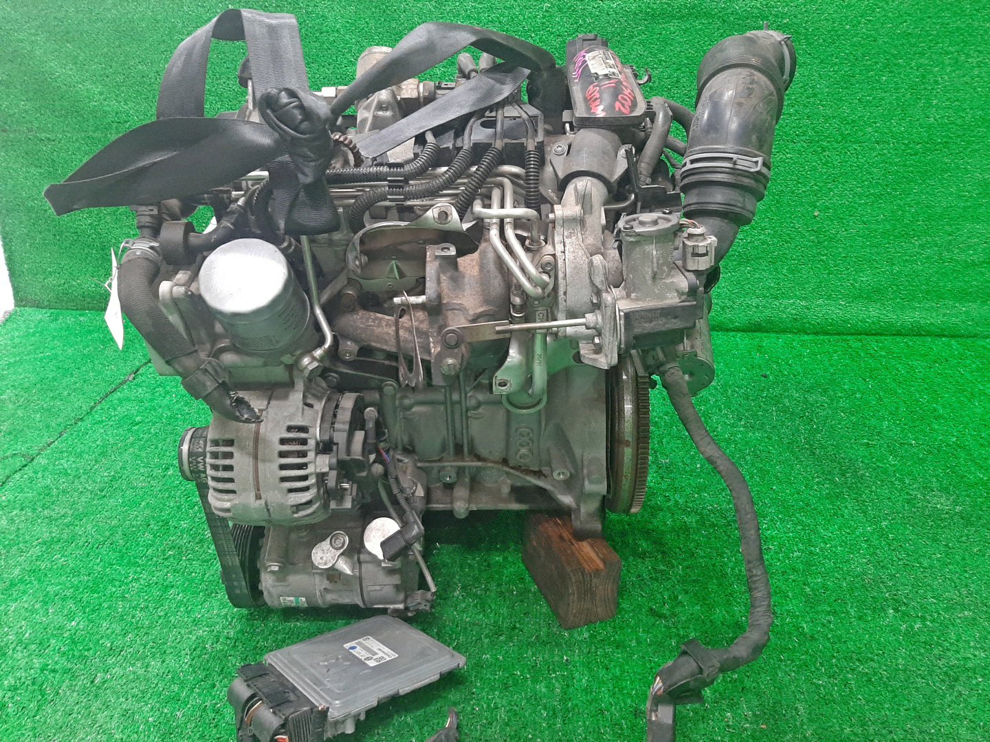 Двигатель VOLKSWAGEN TOURAN, BEETLE, GOLF, GOLF PLUS, POLO 1T3, 5C1, 5K1, MK6, 5M1, 6R1 CBZB, CBZ 452558 3 ракурс