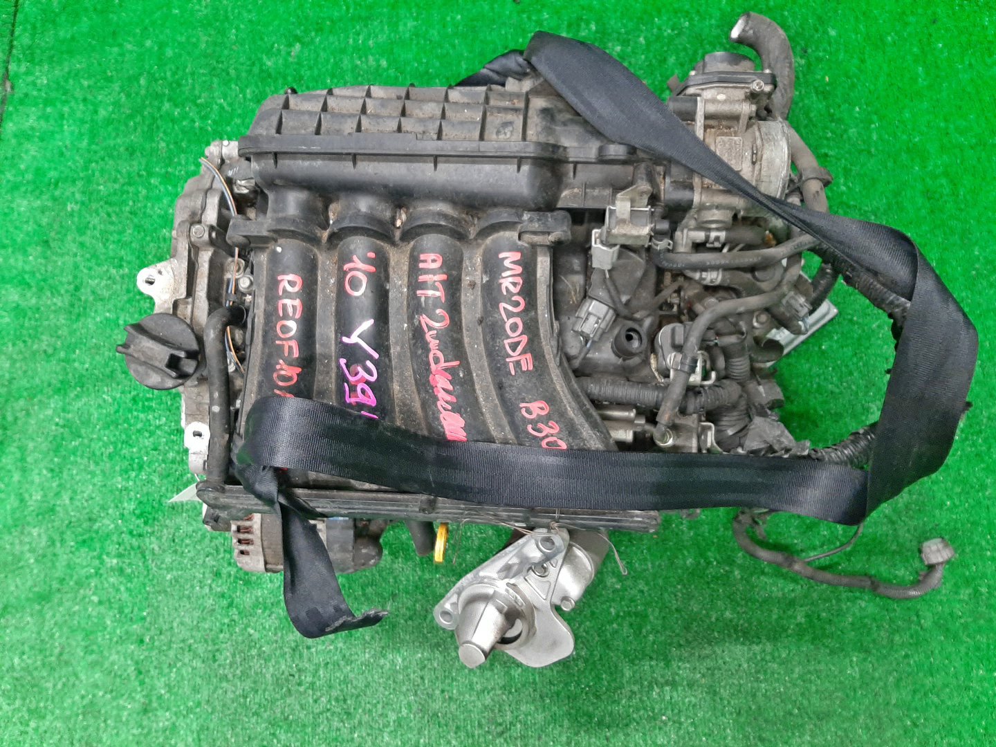 Двигатель NISSAN LAFESTA B30 MR20DE 033589B 1 ракурс