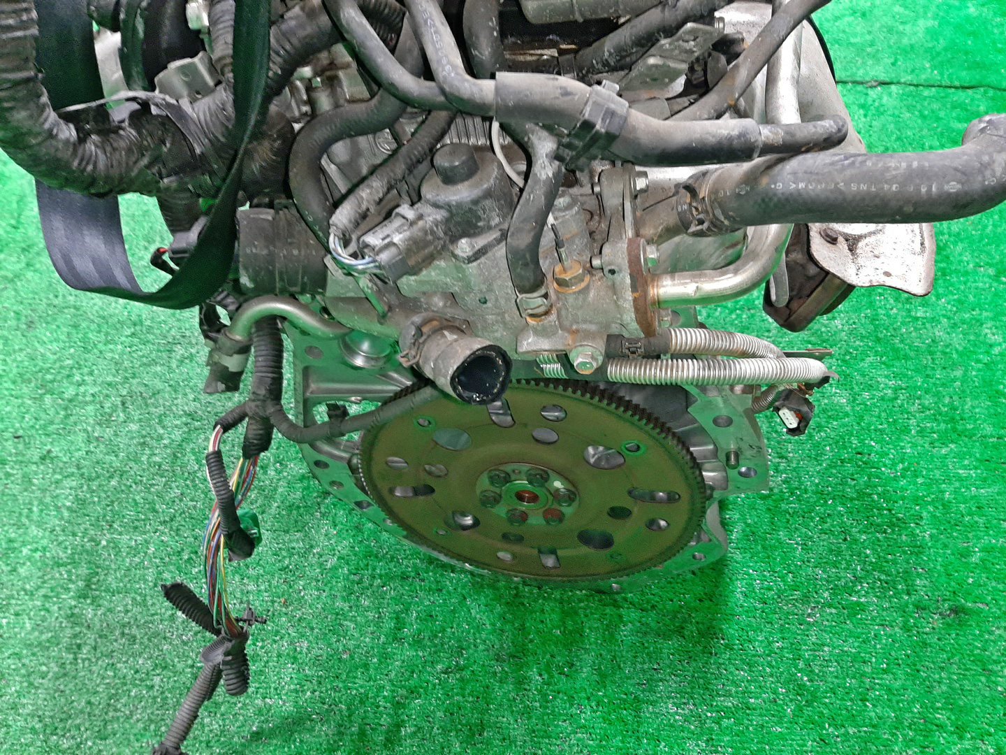 Двигатель NISSAN LAFESTA B30 MR20DE 033589B 5 ракурс