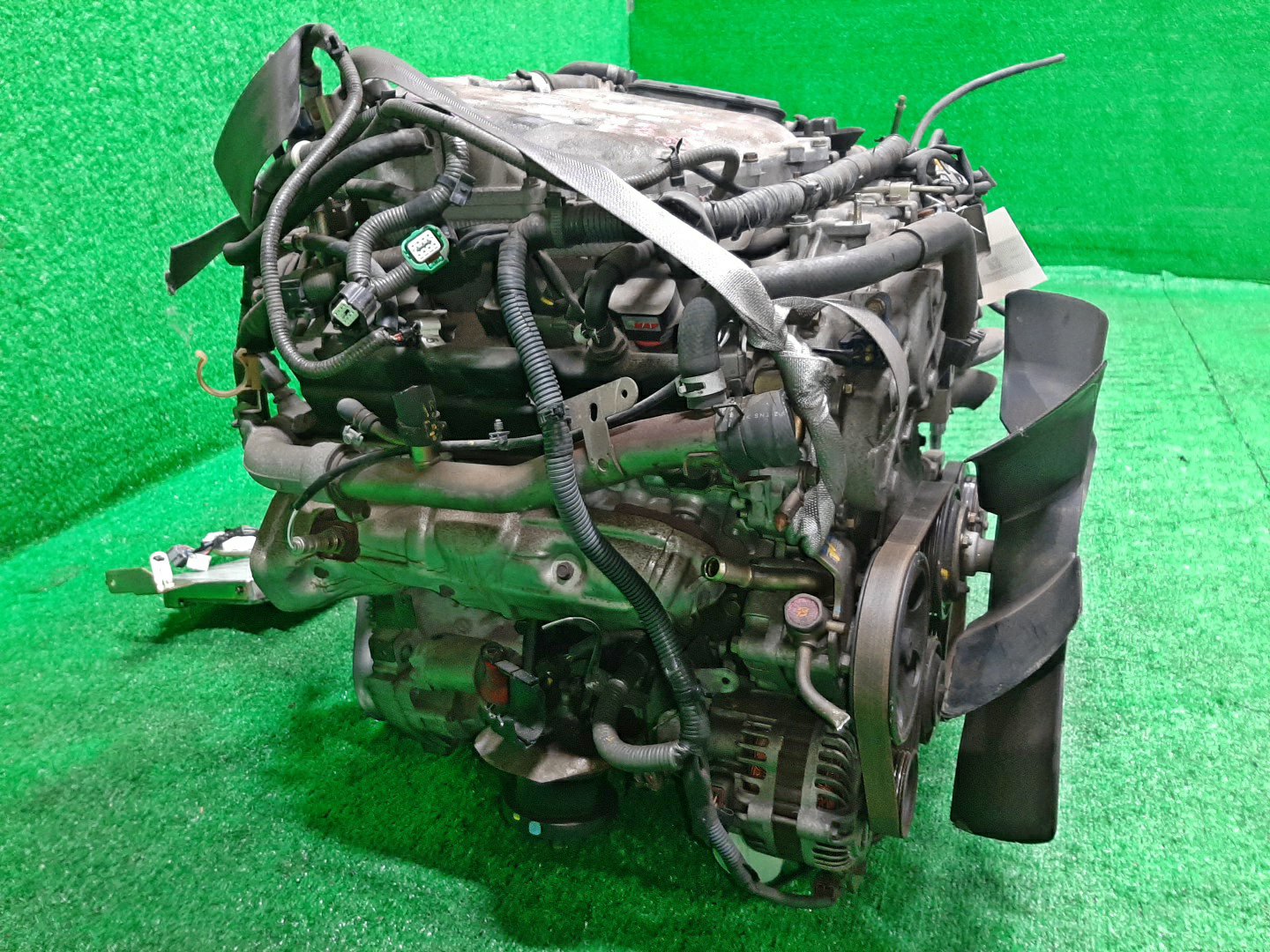 Двигатель NISSAN CEDRIC, GLORIA HY34 VQ30DD 2MOD 3 ракурс