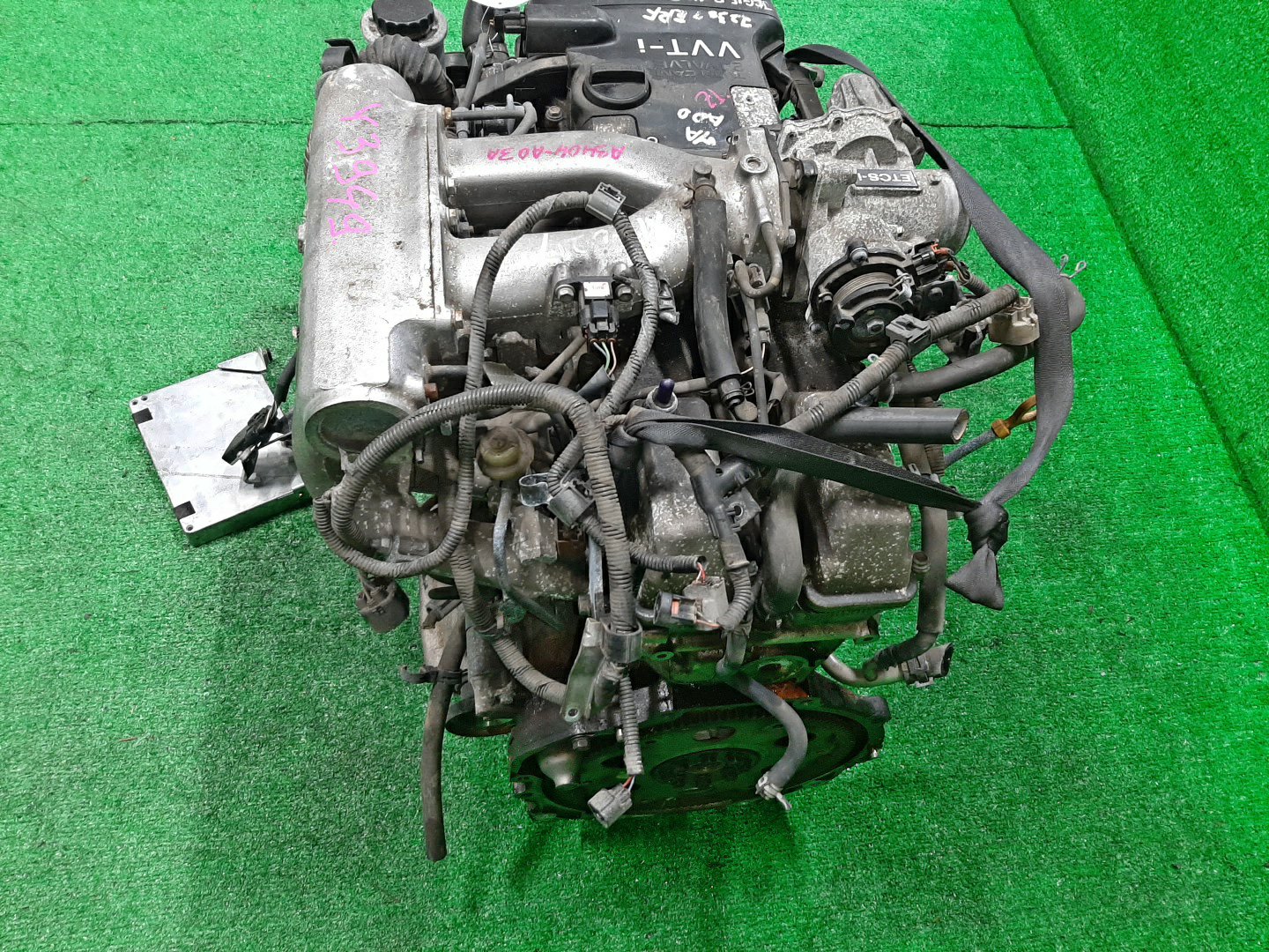 Двигатель TOYOTA PROGRES JCG15 1JZ-GE VVTI 5 ракурс