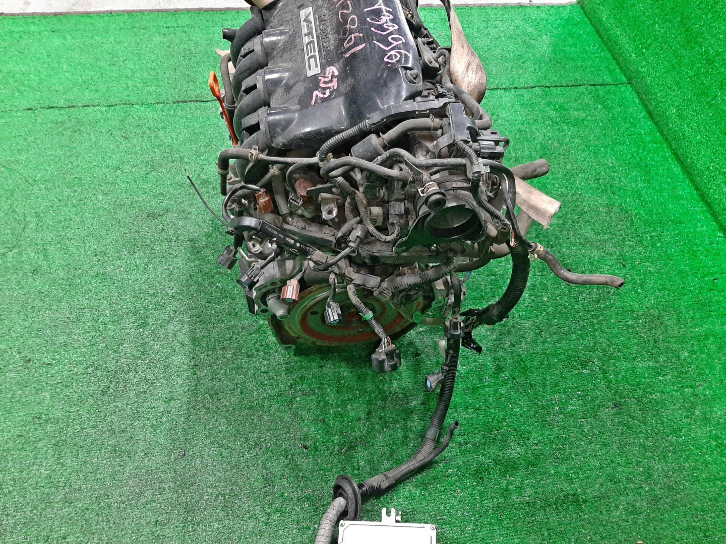 Двигатель HONDA AIRWAVE GJ1, GJ2 L15A VTEC 5 ракурс