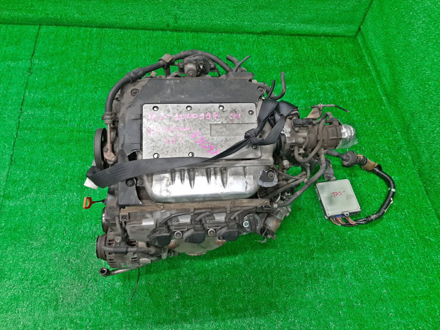 Двигатель HONDA AVANCIER TA3, TA4 J30A 3001107 1 ракурс