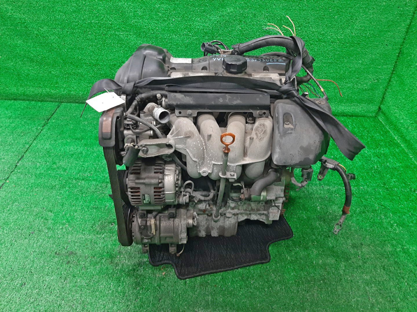Двигатель VOLVO S40, V40 VS, VS29, VW, VW29 B4204T3 2819698 4 ракурс