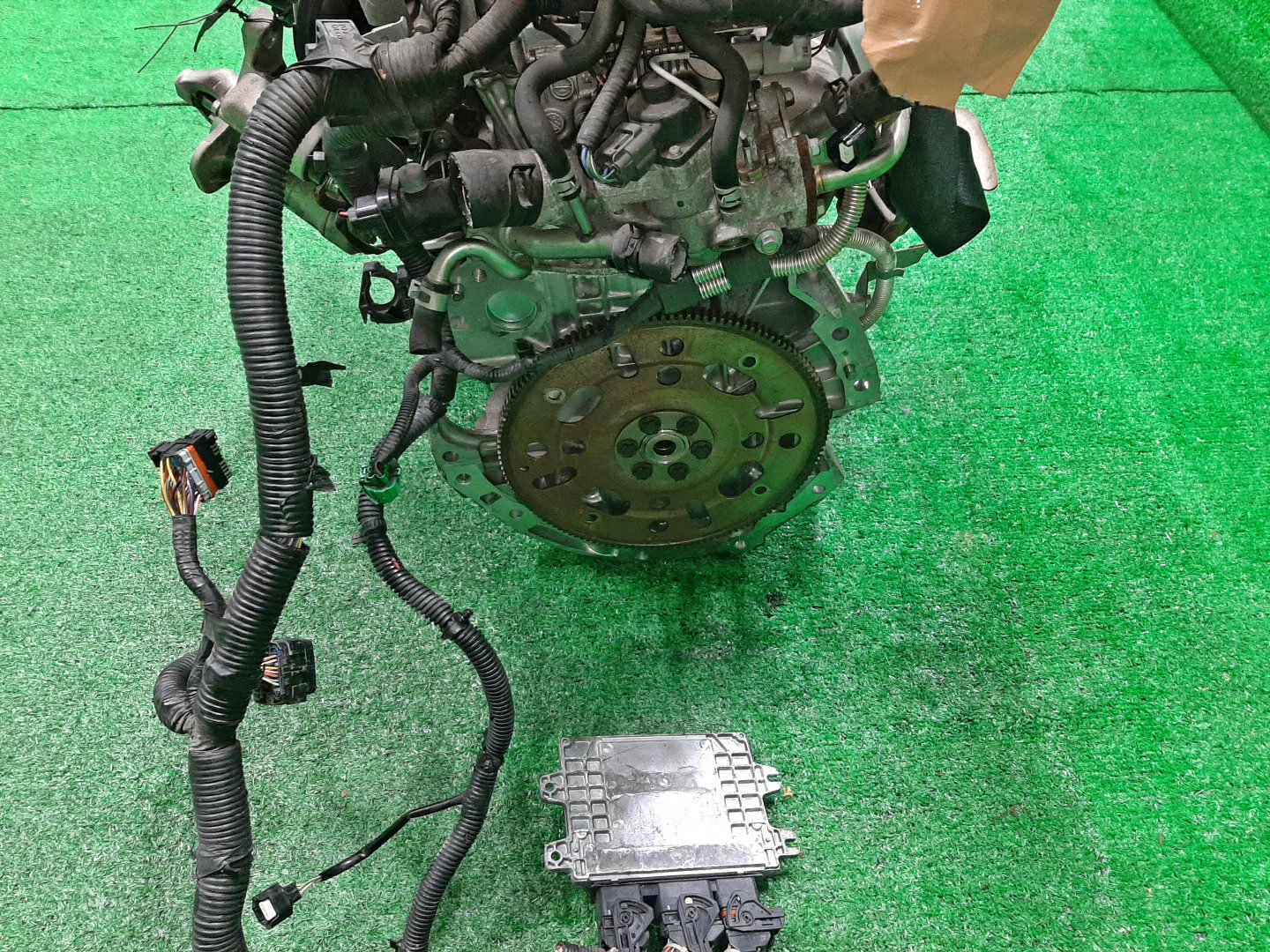 Двигатель NISSAN LAFESTA B30 MR20DE 801009A 5 ракурс