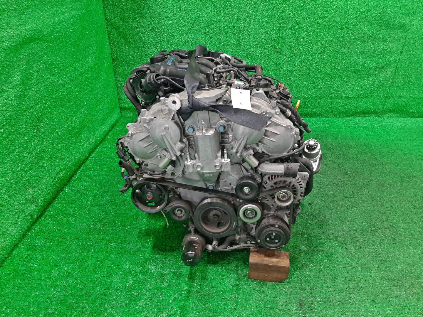 Двигатель NISSAN TEANA J32 VQ25DE 604432A 2 ракурс