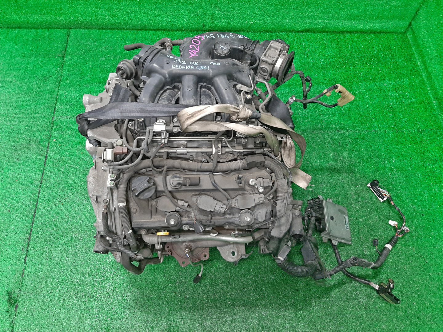 Двигатель NISSAN TEANA J32 VQ25DE 359137A 1 ракурс