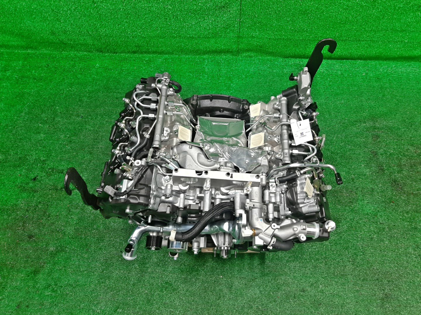 Двигатель TOYOTA LAND CRUISER FJA300W F33A-FTV 19000-52063 1 ракурс