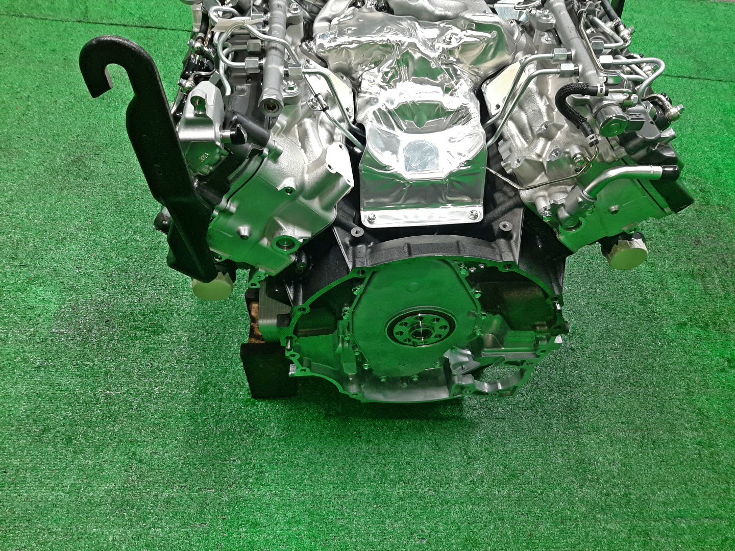Двигатель TOYOTA LAND CRUISER FJA300W F33A-FTV 19000-52063 5 ракурс