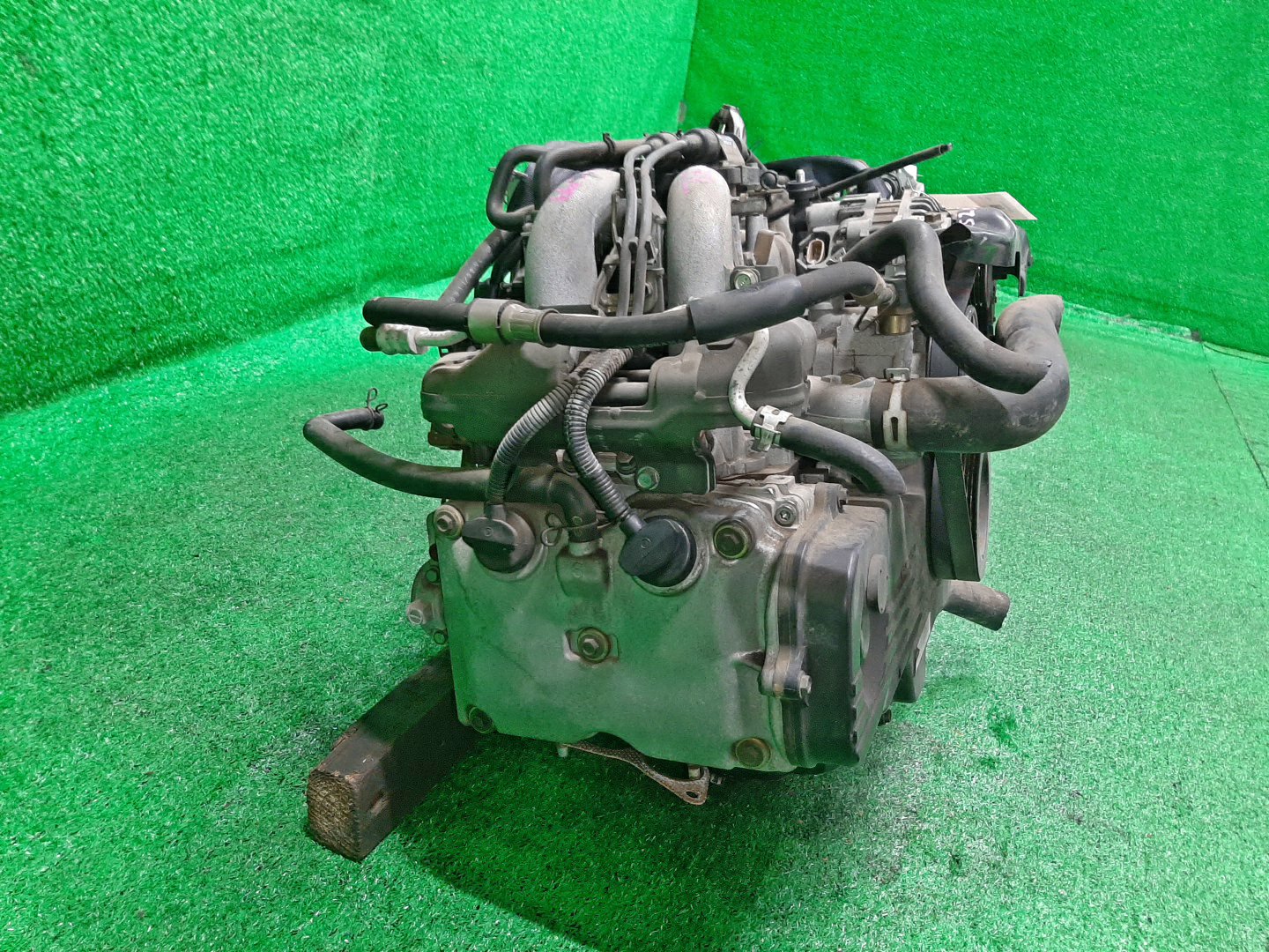 Двигатель SUBARU IMPREZA GG2, GG3, GD3, GD2 EJ152 EJ152DP8AE 3 ракурс