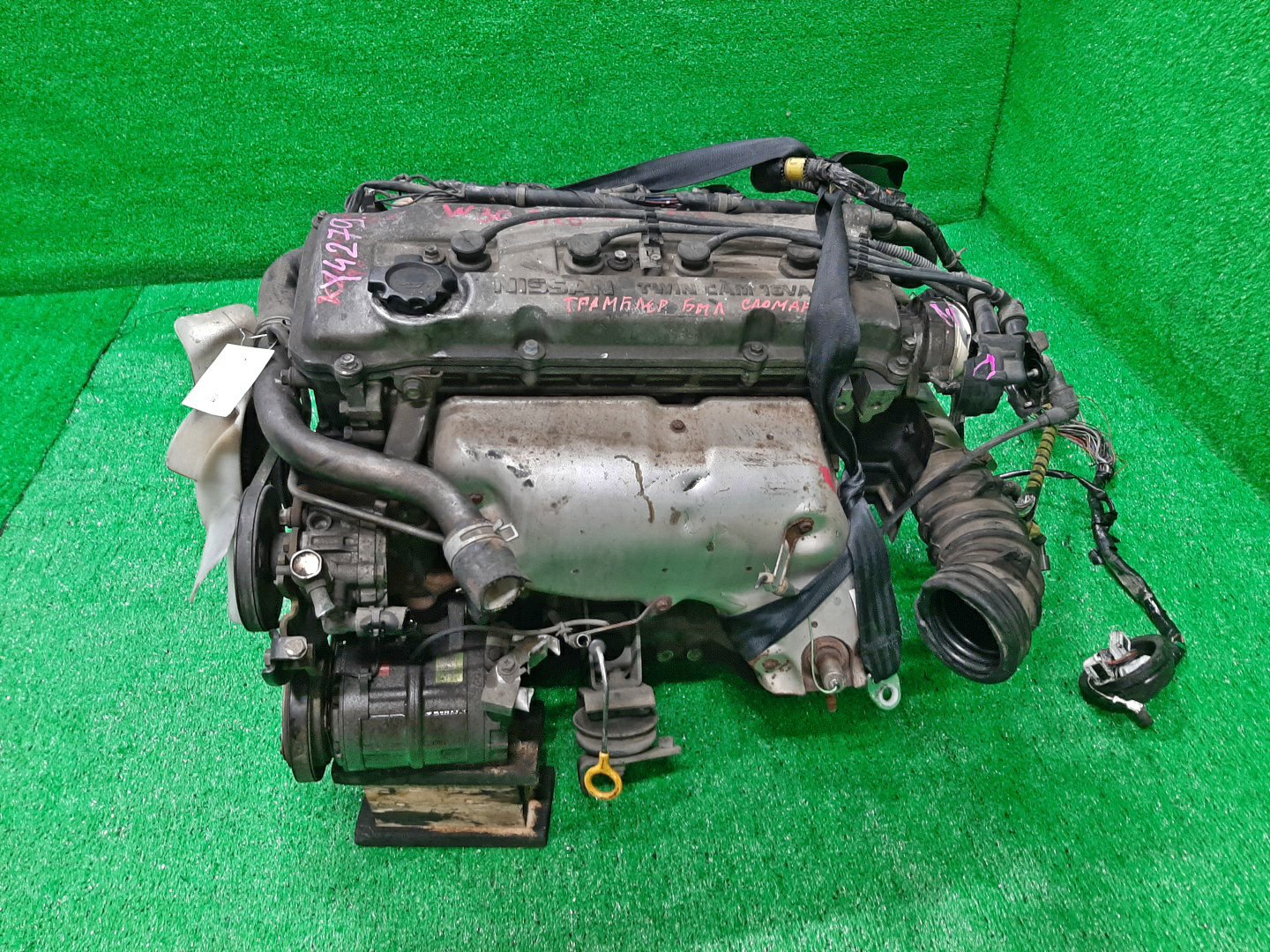 Двигатель NISSAN LARGO W30 KA24DE 134968U 4 ракурс