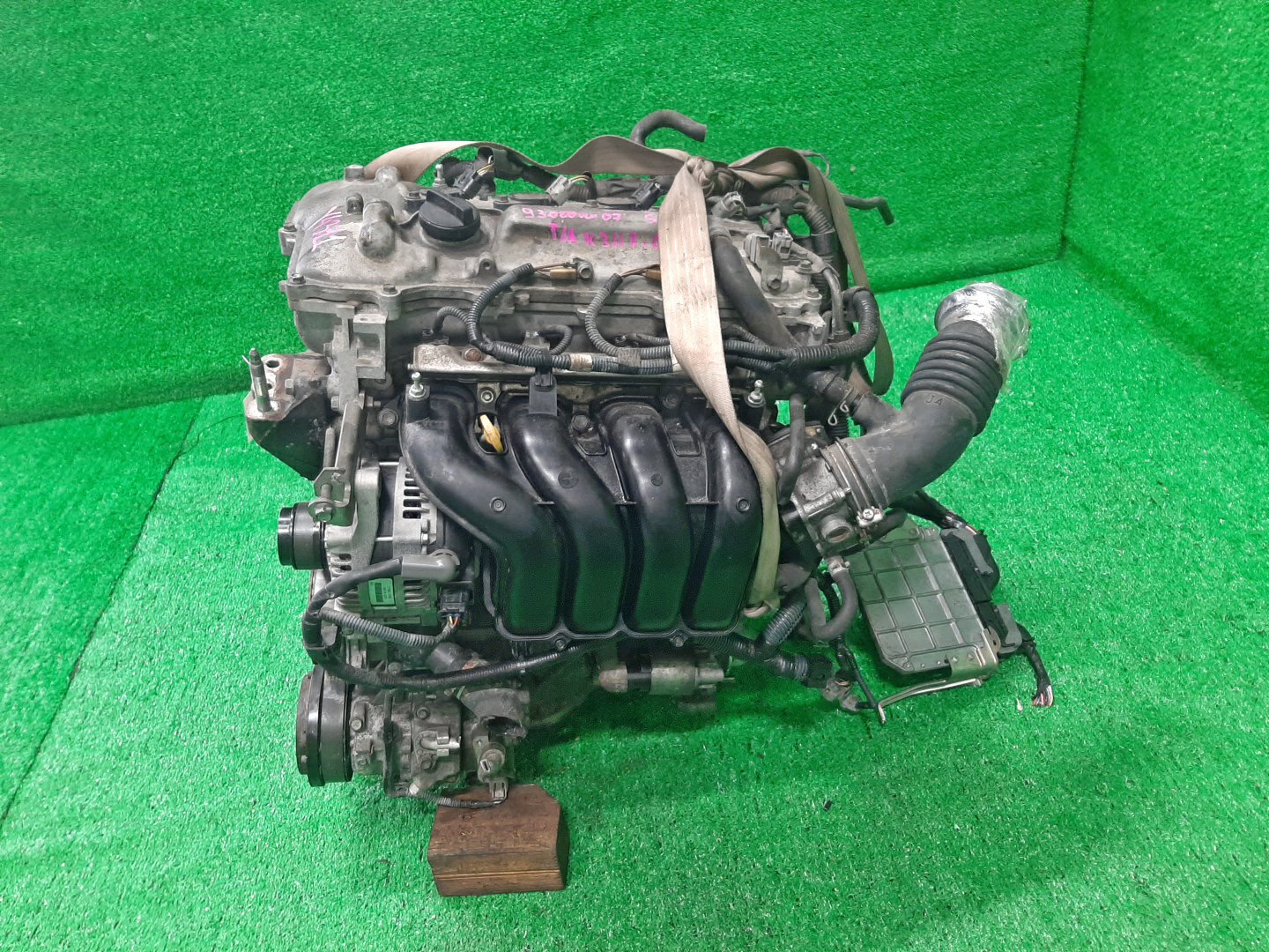 Двигатель TOYOTA IST, PREMIO, ALLION, COROLLA FIELDER, AURIS, COROLLA RUMION, COROLLA AXIO ZSP110, ZRT265, ZRT260, ZRE144G, ZRE142G, ZRE154N, ZRE152H, ZRE152, ZRE152N, ZRE142, ZRE144 2ZR-FE A018219 4 ракурс Двигатель TOYOTA IST, PREMIO, ALLION, COROLLA FIELDER, AURIS, COROLLA RUMION, COROLLA AXIO ZSP110, ZRT265, ZRT260, ZRE144G, ZRE142G, ZRE154N, ZRE152H, ZRE152, ZRE152N, ZRE142, ZRE144 2ZR-FE A018219 4 ракурс