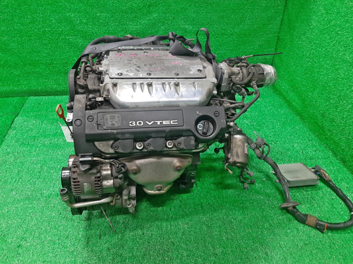 Двигатель HONDA AVANCIER TA3, TA4 J30A 3001700 4 ракурс
