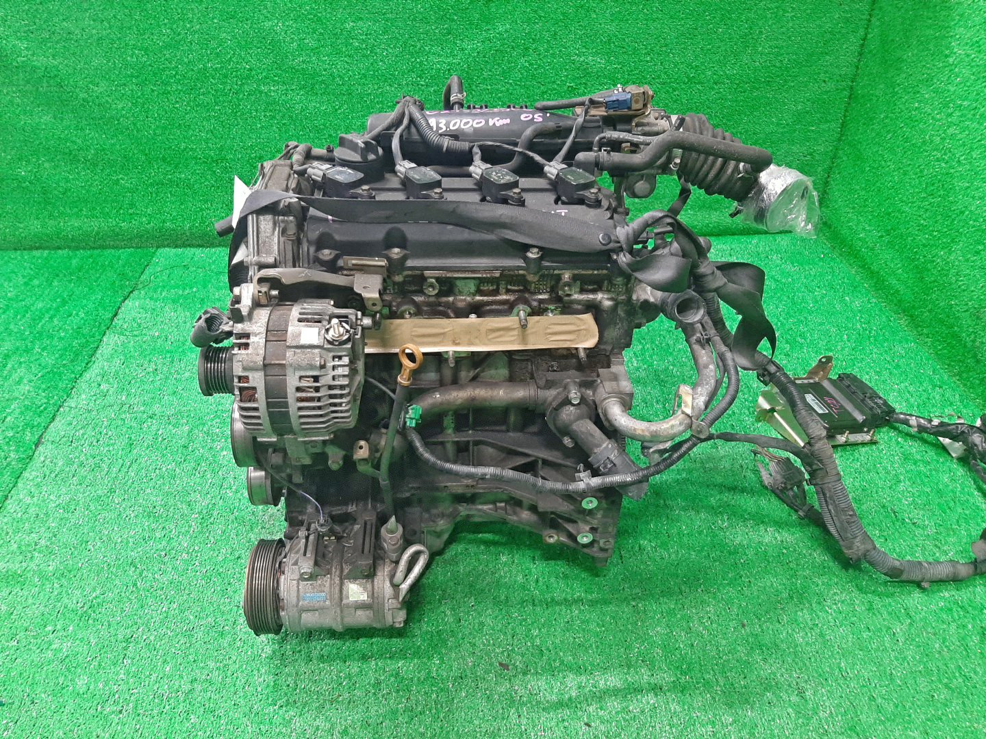 Двигатель NISSAN SERENA TC24 QR20DE PLASTIC 4 ракурс