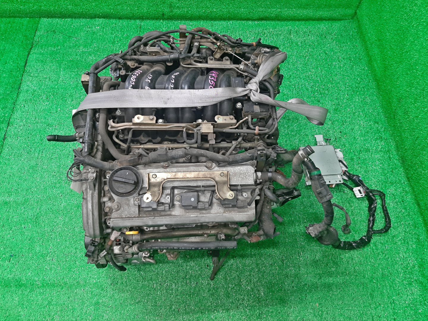 Двигатель NISSAN CEFIRO A33 VQ20DE 227979A 1 ракурс Двигатель NISSAN CEFIRO A33 VQ20DE 227979A 1 ракурс