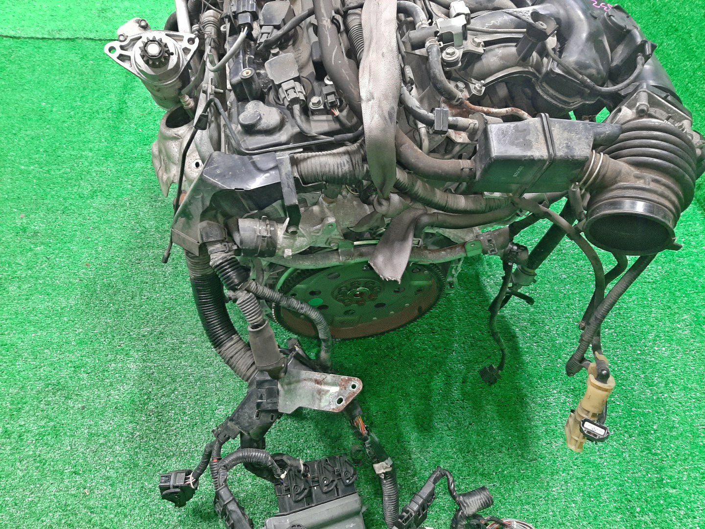 Двигатель NISSAN TEANA J32 VQ25DE 369602A 5 ракурс