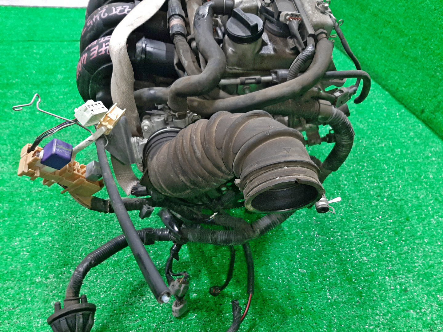 Двигатель TOYOTA COROLLA, PREMIO, COROLLA SPACIO, WISH, ALLION, COROLLA FIELDER, ALLEX, COROLLA RUNX, WILL VS ZZE124, ZZT245, ZZE124N, ZNE14G, ZZE124G, ZZE129 1ZZ-FE MEX 5 ракурс