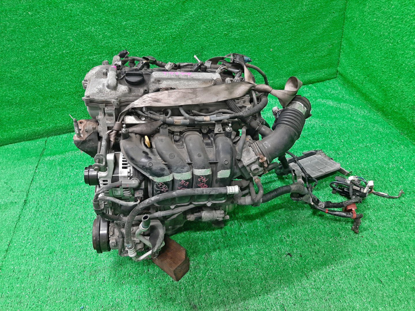 Двигатель TOYOTA IST, PREMIO, ALLION, COROLLA FIELDER, AURIS, COROLLA RUMION, COROLLA AXIO ZSP110, ZRT265, ZRT260, ZRE144G, ZRE142G, ZRE154N, ZRE152H, ZRE152, ZRE152N, ZRE142, ZRE144 2ZR-FE 0390993 4 ракурс Двигатель TOYOTA IST, PREMIO, ALLION, COROLLA FIELDER, AURIS, COROLLA RUMION, COROLLA AXIO ZSP110, ZRT265, ZRT260, ZRE144G, ZRE142G, ZRE154N, ZRE152H, ZRE152, ZRE152N, ZRE142, ZRE144 2ZR-FE 0390993 4 ракурс