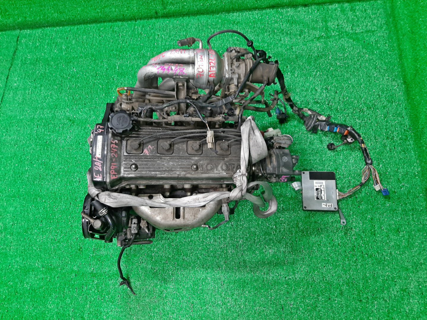 Двигатель TOYOTA COROLLA, SPRINTER, CORSA, STARLET, TERCEL, COROLLA II, CYNOS EE101, EE102, EE111, EE100, EL41, EL51, EP82, EP91, EL52 4E-FE TPAM 1 ракурс